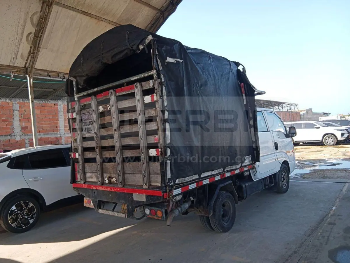 KIA K 2500 DOBLE CABINA 4X2 A/C 2497 CC MOD. 2016, PLACA: JJR981 Ubic.: BARRANQUILLA — imagen 8 de 8
