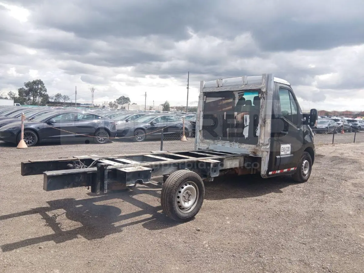 RENAULT MASTER CHASIS 2299 CC MOD. 2017, RP#2 PLACA: EXX320 Ubic.: BOGOTÁ — imagen 8 de 8