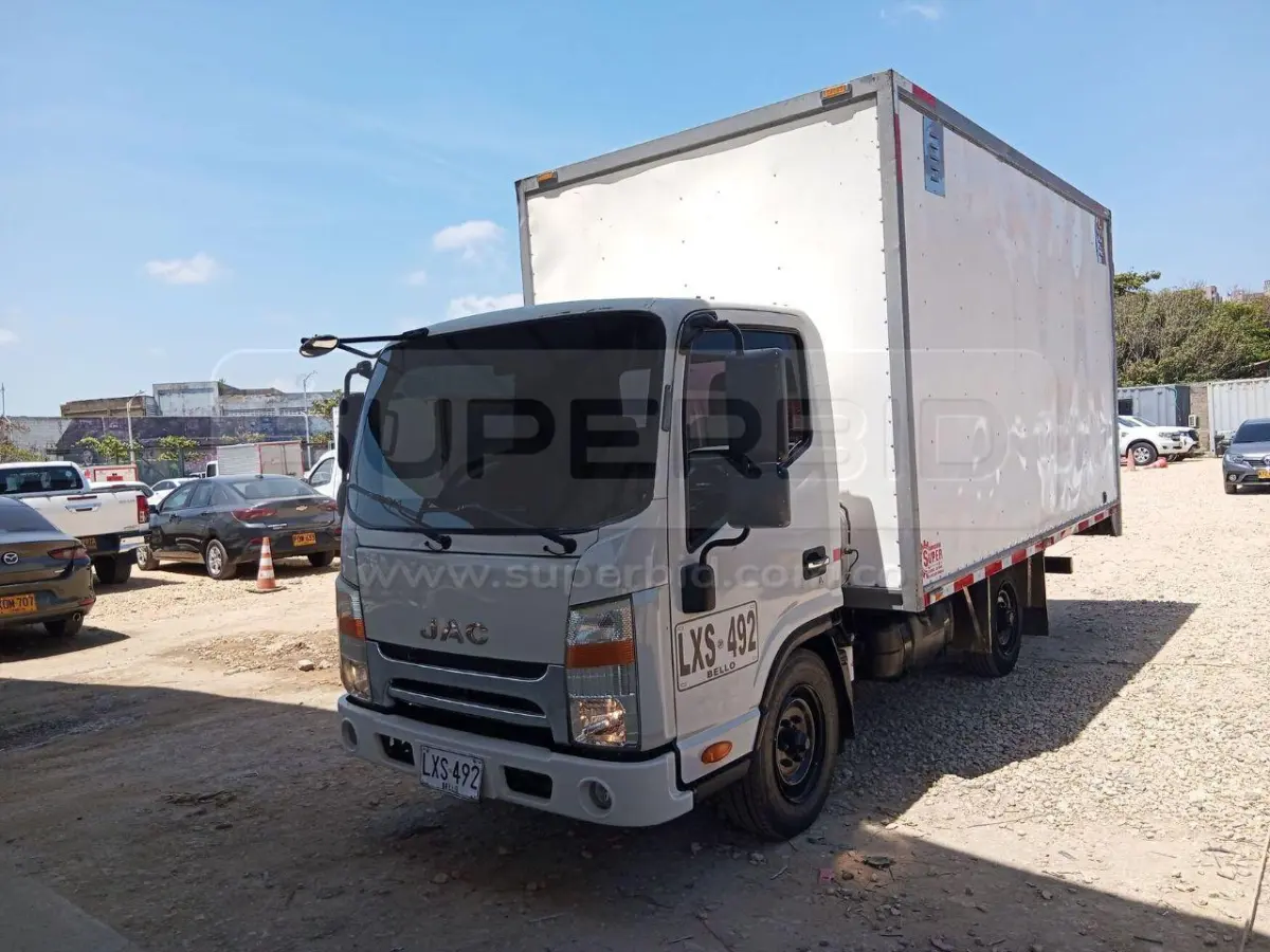 JAC JHR POWER LARGO + 3.0 TONS 2746 CC MOD. 2023, RP#1 PLACA: LXS492 Ubic.: BARRANQUILLA — imagen 4 de 8