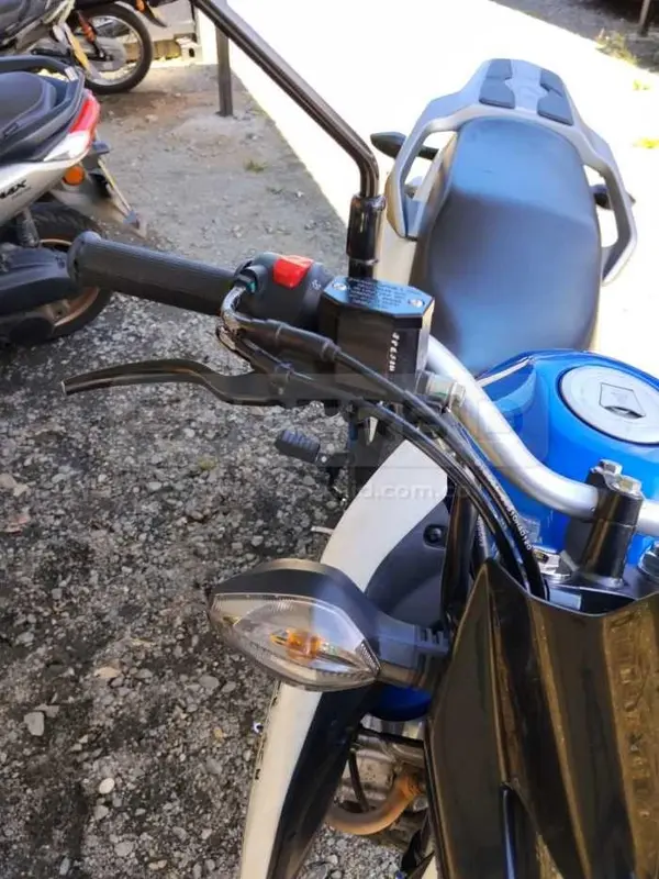 SUZUKI DR150FI ABS MOD. 2026, PLACA: 1 Ubic.: GIRARDOTA — imagen 4 de 8
