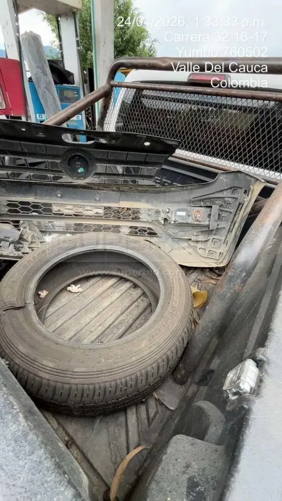 VOLKSWAGEN AMAROK TRENDLINE MOD. 2023, PLACA: 3 Ubic.: ACOPI — imagen 6 de 8