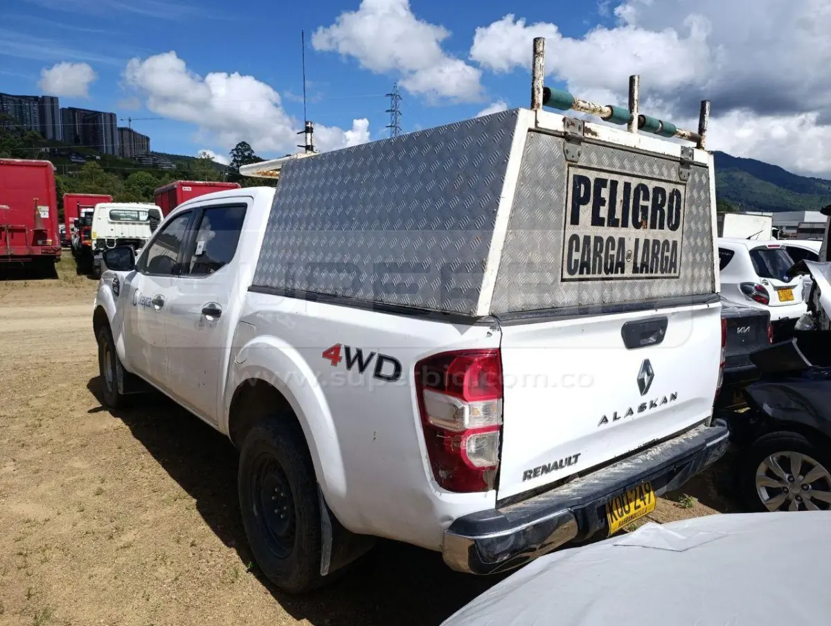 RENAULT ALASKAN CARGO 2488 CC MOD. 2022, RP#5 PLACA: KQU249 Ubic.: CALDAS — imagen 7 de 8