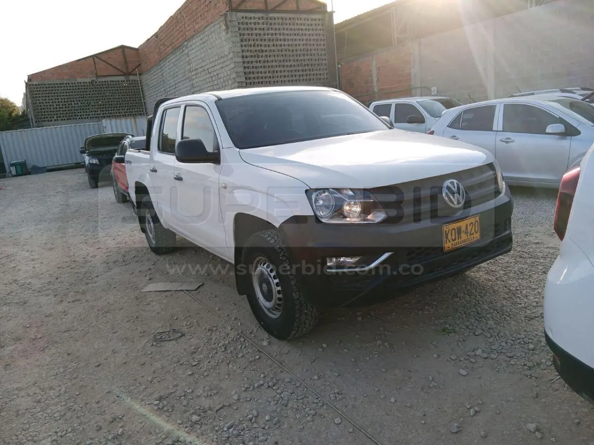 VOLKSWAGEN AMAROK TRENDLINE "T" 2.0L 103KW 4X4 MT CABINA DOB 1968 CC MOD. 2022, RP#5 PLACA: KQW420 Ubic.: BARRANQUILLA — imagen 2 de 8