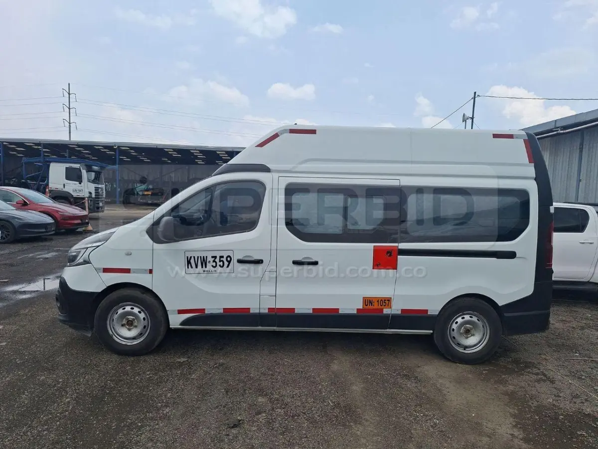 RENAULT TRAFIC TECHO ALTO 1.6 DIESEL 1598 CC MOD. 2022, RP#5 PLACA: KVW359 Ubic.: BOGOTÁ — imagen 5 de 8