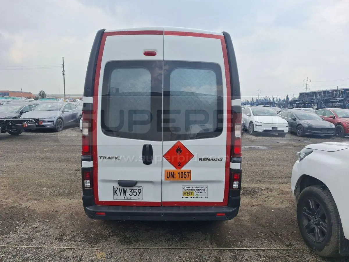 RENAULT TRAFIC TECHO ALTO 1.6 DIESEL 1598 CC MOD. 2022, RP#5 PLACA: KVW359 Ubic.: BOGOTÁ — imagen 7 de 8