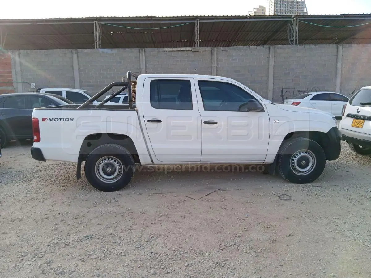 VOLKSWAGEN AMAROK TRENDLINE "T" 2.0L 103KW 4X4 MT CABINA DOB 1968 CC MOD. 2022, RP#5 PLACA: KQW420 Ubic.: BARRANQUILLA — imagen 8 de 8