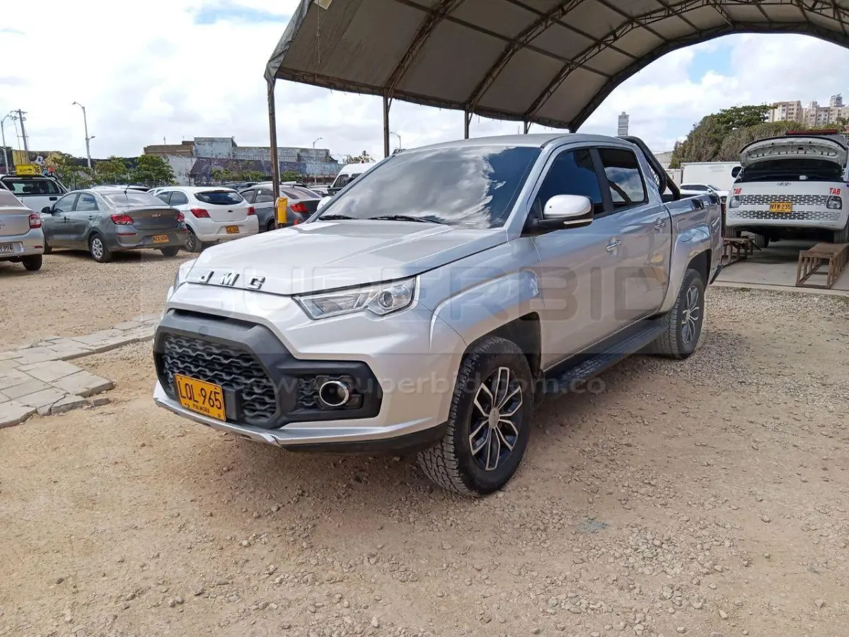 JMC VIGUS PLUS 2.4 TURBODIESEL 4X4 MT 2402 CC MOD. 2023, RP#5 PLACA: LQL965 Ubic.: BARRANQUILLA — imagen 4 de 8
