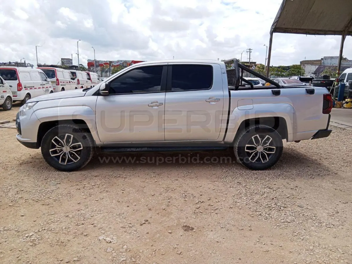 JMC VIGUS PLUS 2.4 TURBODIESEL 4X4 MT 2402 CC MOD. 2023, RP#5 PLACA: LQL965 Ubic.: BARRANQUILLA — imagen 5 de 8