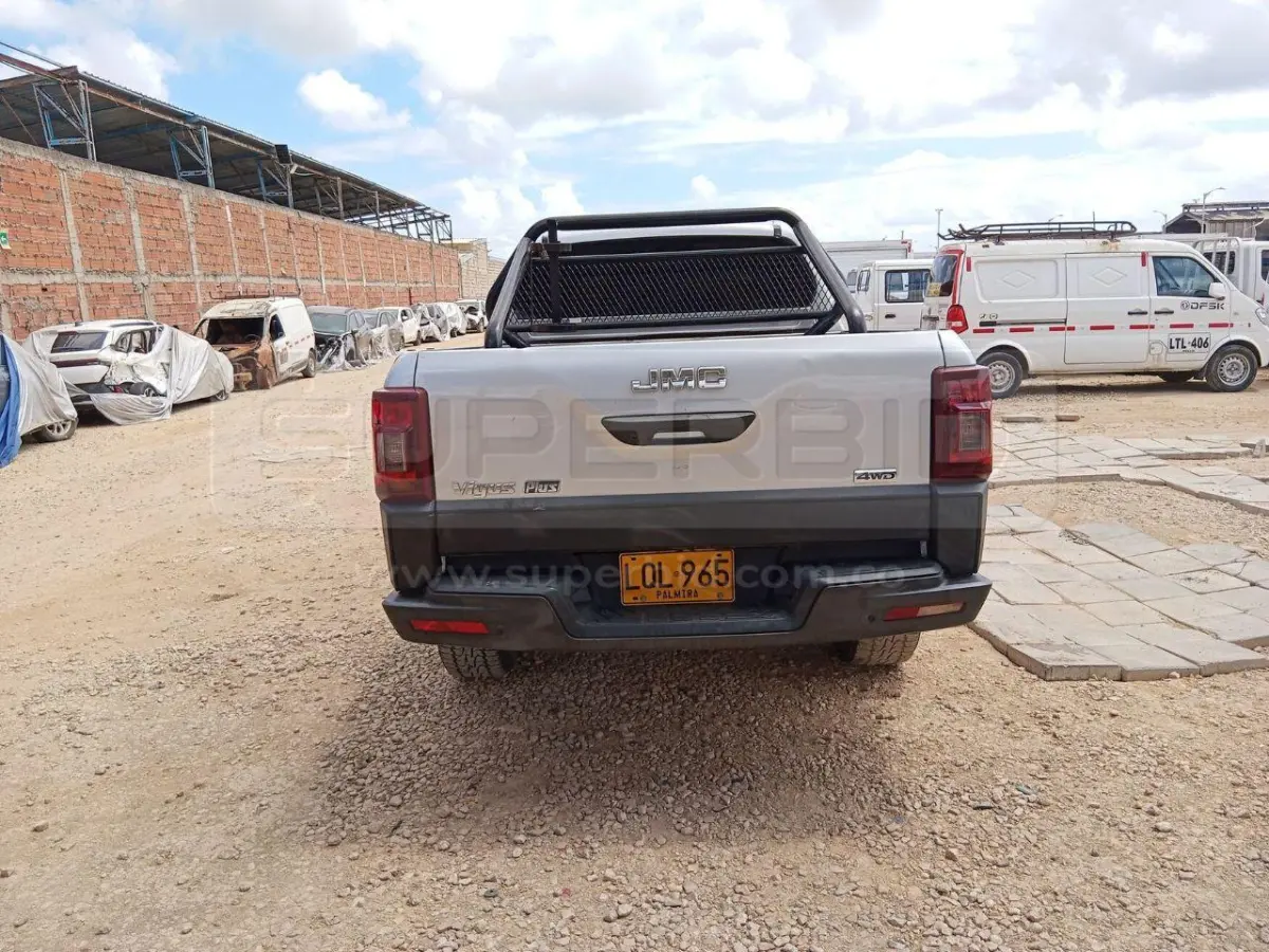JMC VIGUS PLUS 2.4 TURBODIESEL 4X4 MT 2402 CC MOD. 2023, RP#5 PLACA: LQL965 Ubic.: BARRANQUILLA — imagen 7 de 8