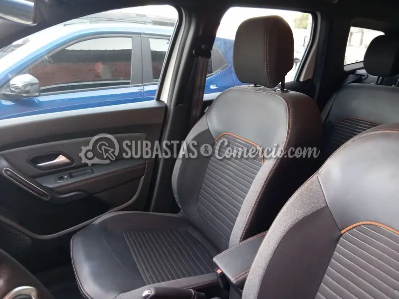 Renault Duster iconic 1.3t 4x4 mt - 2026 - 838 - Barranquilla — imagen 4 de 8
