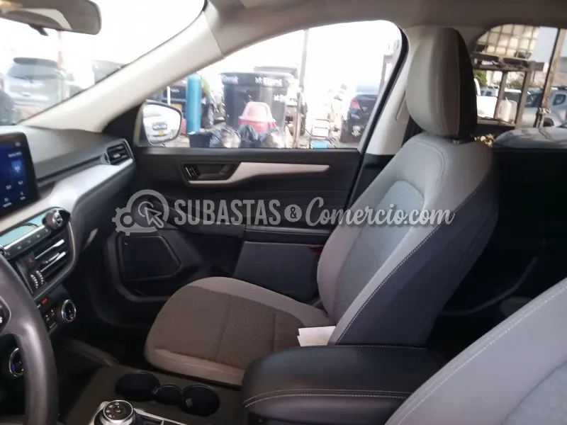 Ford Escape se 4x2 sport hibrida - 2022 - 372 - Barranquilla — imagen 3 de 8