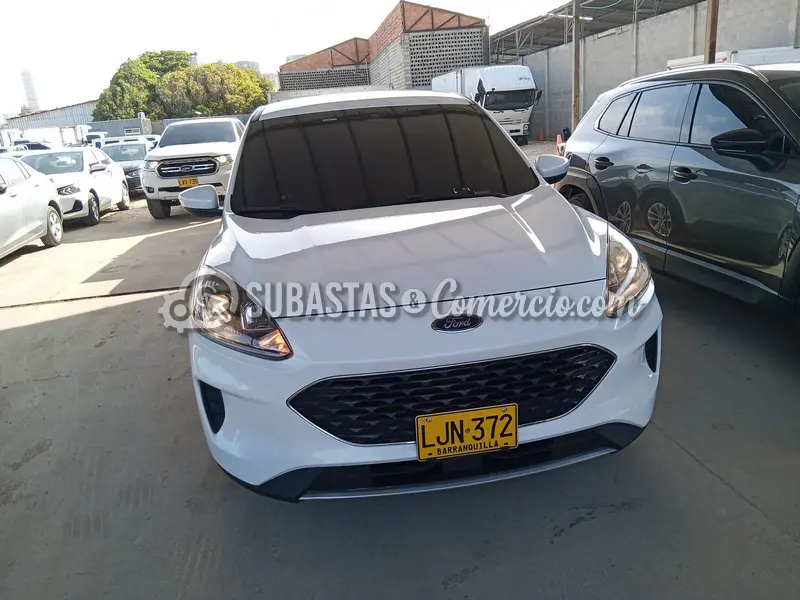 Ford Escape se 4x2 sport hibrida - 2022 - 372 - Barranquilla — imagen 6 de 8