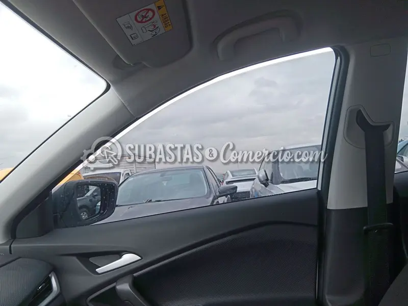 Chevrolet Tracker turbo ls at - 2025 - 857 - Bogotá — imagen 4 de 8