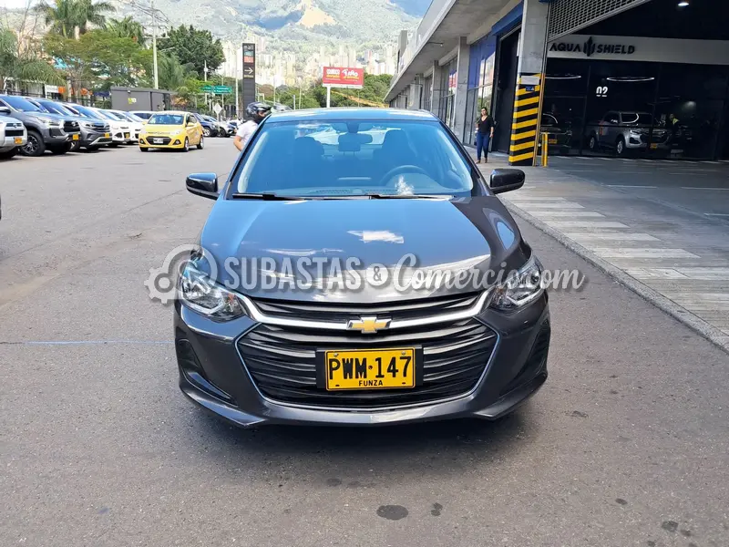 Chevrolet Onix nb lt turbo at - 2025 - 147 - Medellín — imagen 6 de 8