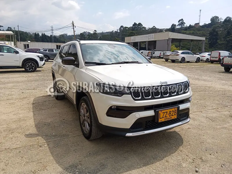 Jeep Compass longitude at 1.3t - 2024 - 828 - Caldas — imagen 5 de 8
