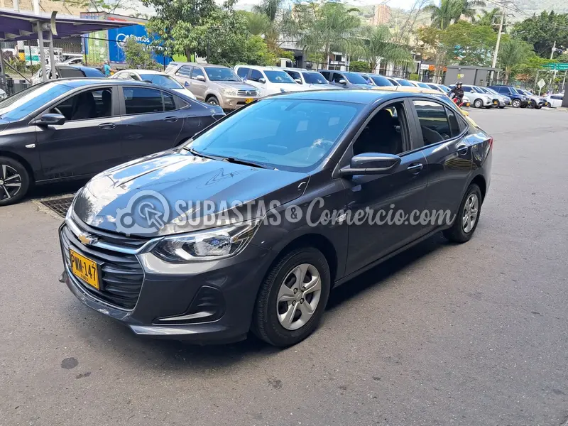 Chevrolet Onix nb lt turbo at - 2025 - 147 - Medellín — imagen 7 de 8