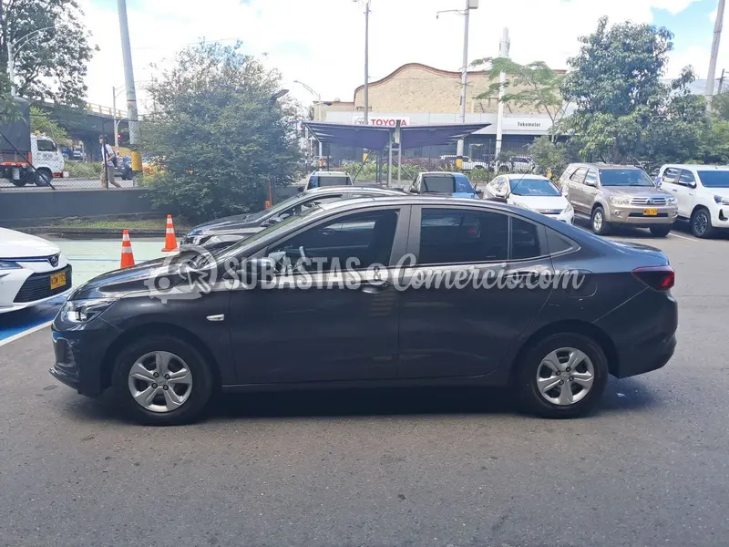 Chevrolet Onix nb lt turbo at - 2025 - 147 - Medellín — imagen 8 de 8