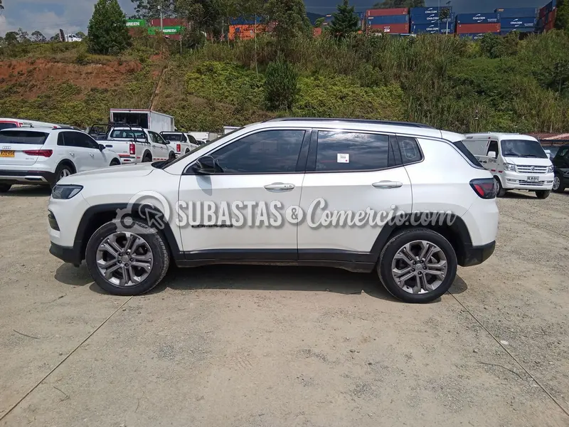 Jeep Compass longitude at 1.3t - 2024 - 828 - Caldas — imagen 8 de 8