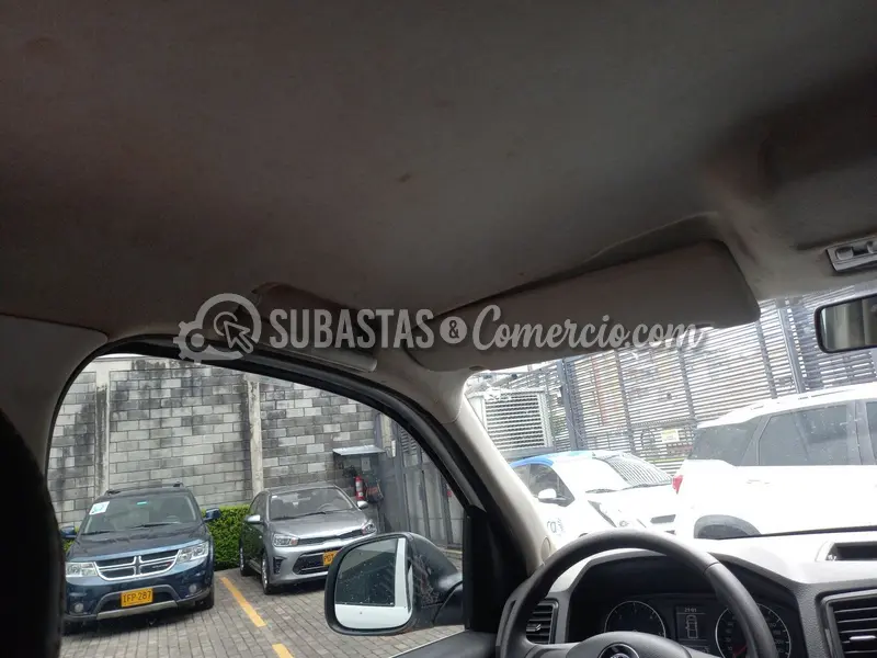 Volkswagen Amarok trendline 2.0l 103kw 4x4 mt cabina doble platón - 20 — imagen 3 de 8