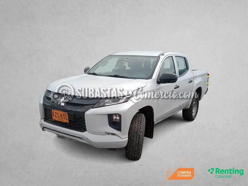 Mitsubishi L200 glx 2.5 diesel 4x4 dc mt - 2023 - 831 - Cali