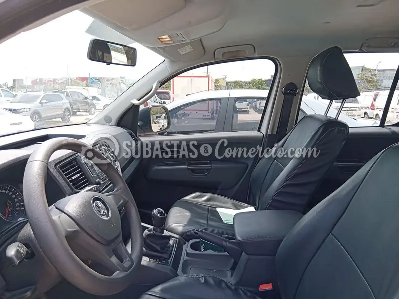 Volkswagen Amarok trendline 2.0l 103kw 4x4 mt cabina doble platón - 20 — imagen 3 de 8