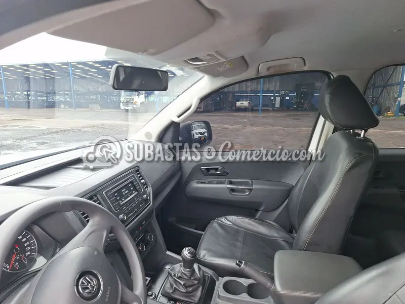 Volkswagen Amarok trendline 2.0l 103kw 4x4 mt cabina doble platón - 20 — imagen 3 de 8