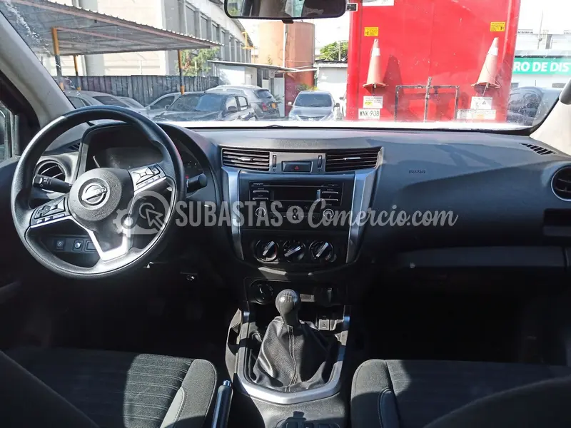 Nissan Frontier 2.3l t.diesel dc se mt 4x4 dh aa chasis - 2025 - 346 - — imagen 2 de 8