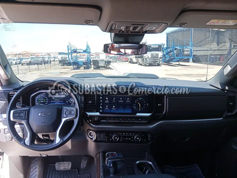 Chevrolet Silverado zt71 at - 2024 - 649 - Bogotá — imagen 2 de 8