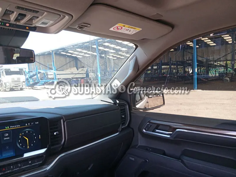 Chevrolet Silverado zt71 at - 2024 - 649 - Bogotá — imagen 3 de 8
