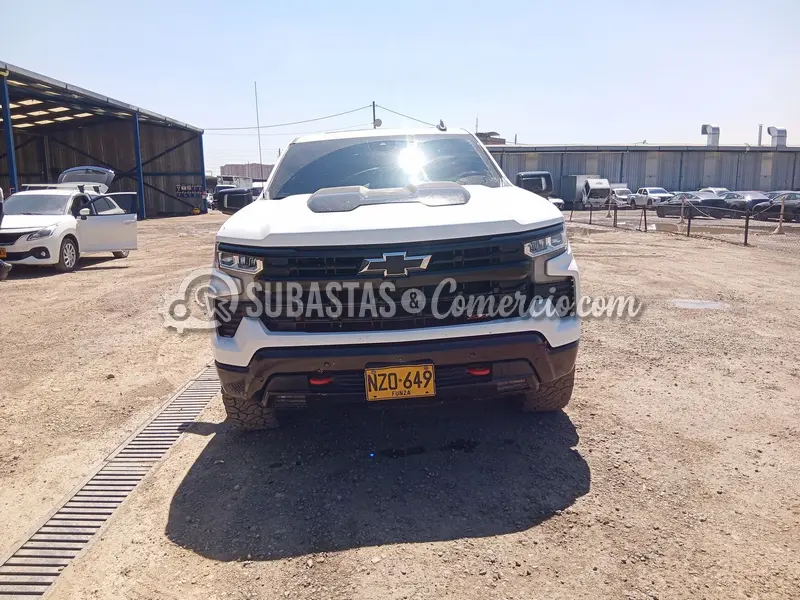 Chevrolet Silverado zt71 at - 2024 - 649 - Bogotá — imagen 6 de 8