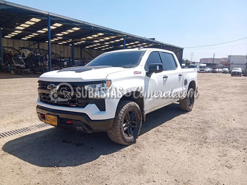 Chevrolet Silverado zt71 at - 2024 - 649 - Bogotá — imagen 7 de 8