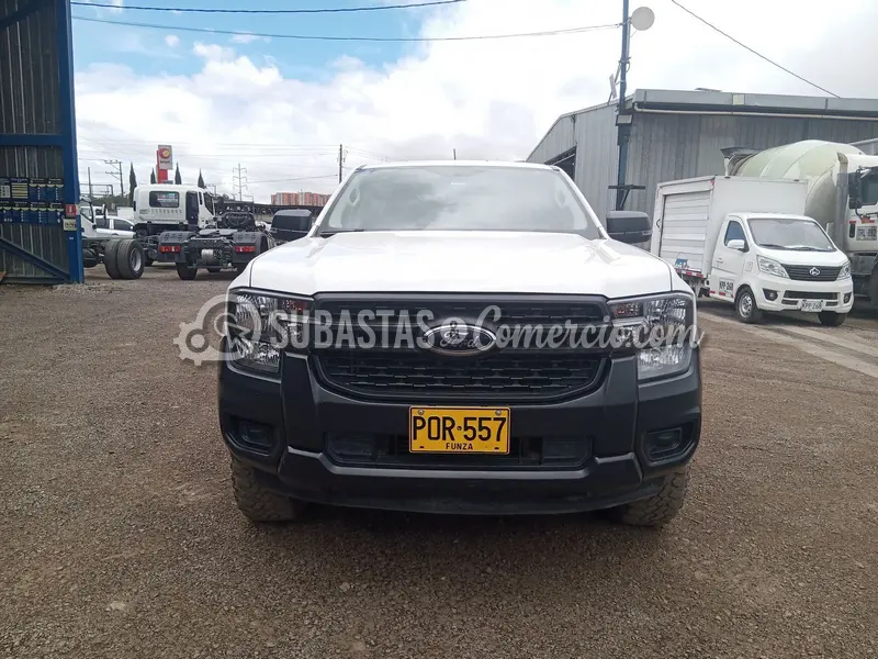 Ford Ranger xl 4x4 mt 2.0 diesel dc - 2025 - 557 - Bogotá — imagen 6 de 8