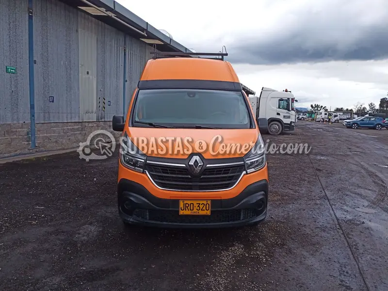 Renault Trafic techo alto 1.6 diesel - 2022 - 320 - Bogotá — imagen 6 de 8