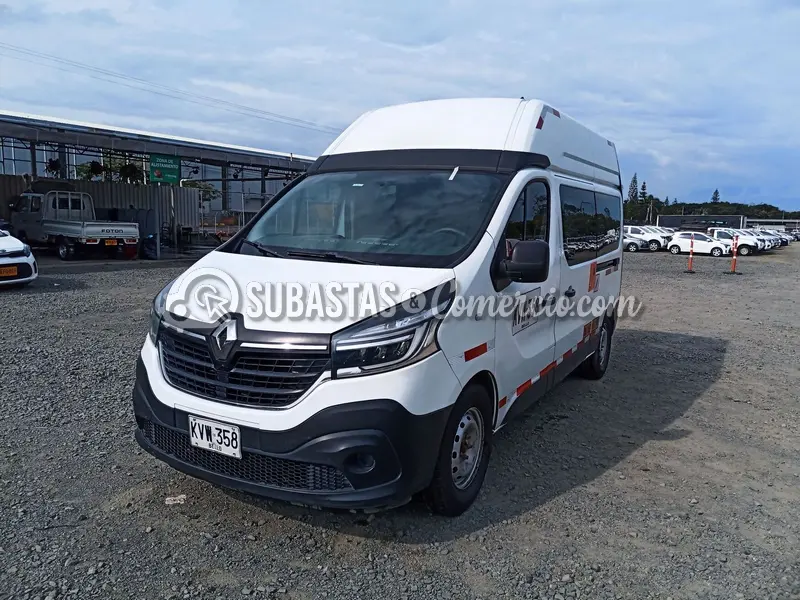 Renault Trafic techo alto 1.6 diesel - 2022 - 358 - Cali — imagen 7 de 8
