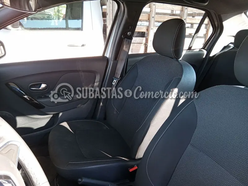 Renault Logan intens cvt ph2 - 2026 - 089 - Barranquilla — imagen 4 de 8