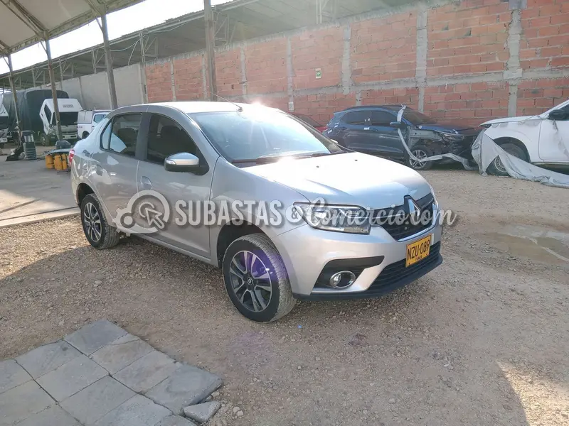 Renault Logan intens cvt ph2 - 2026 - 089 - Barranquilla — imagen 5 de 8