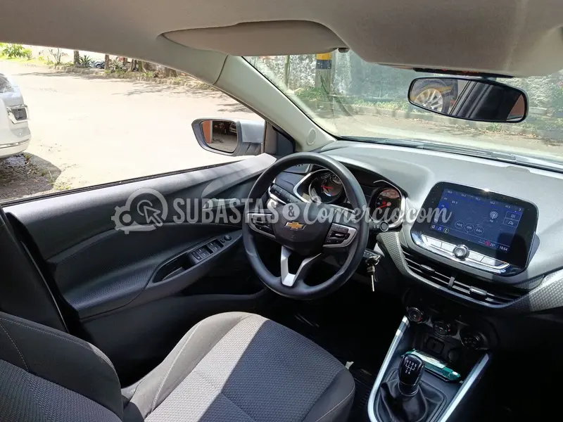 Chevrolet Onix nb lt turbo mt - 2025 - 389 - Medellín — imagen 2 de 8