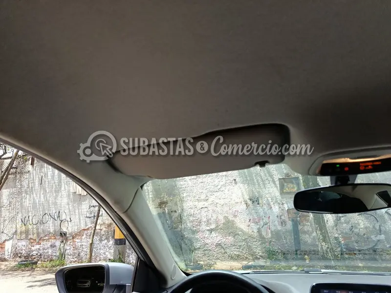 Chevrolet Onix nb lt turbo mt - 2025 - 389 - Medellín — imagen 3 de 8