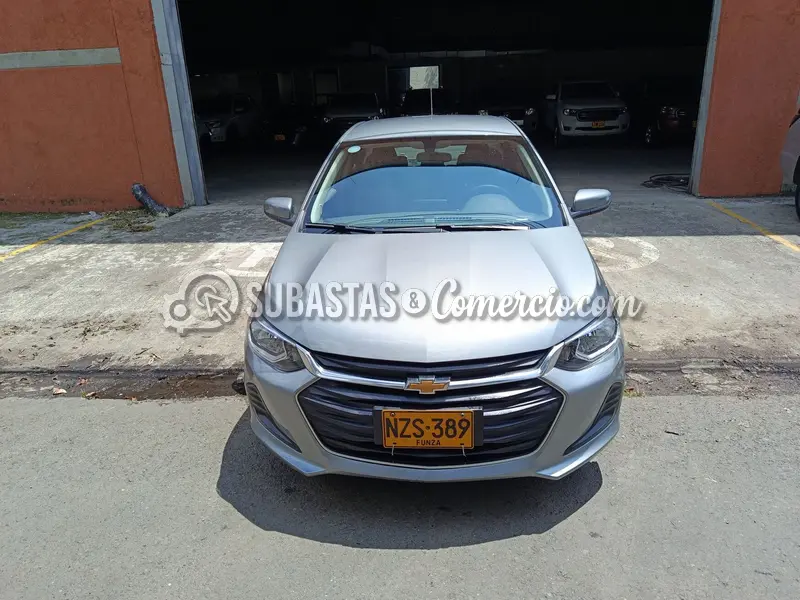 Chevrolet Onix nb lt turbo mt - 2025 - 389 - Medellín — imagen 6 de 8