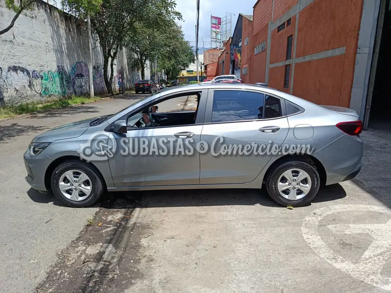 Chevrolet Onix nb lt turbo mt - 2025 - 389 - Medellín — imagen 8 de 8