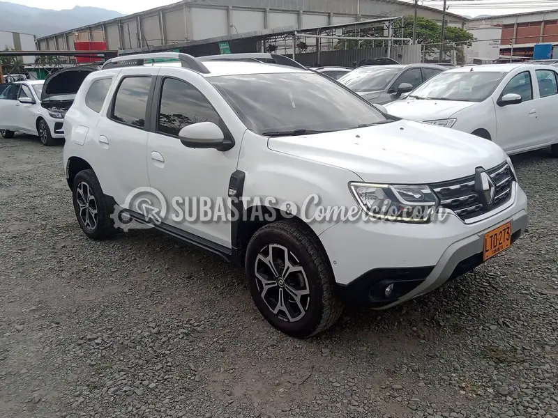 Renault Duster iconic 1.3t cvt - 2023 - 273 - Cali — imagen 5 de 8