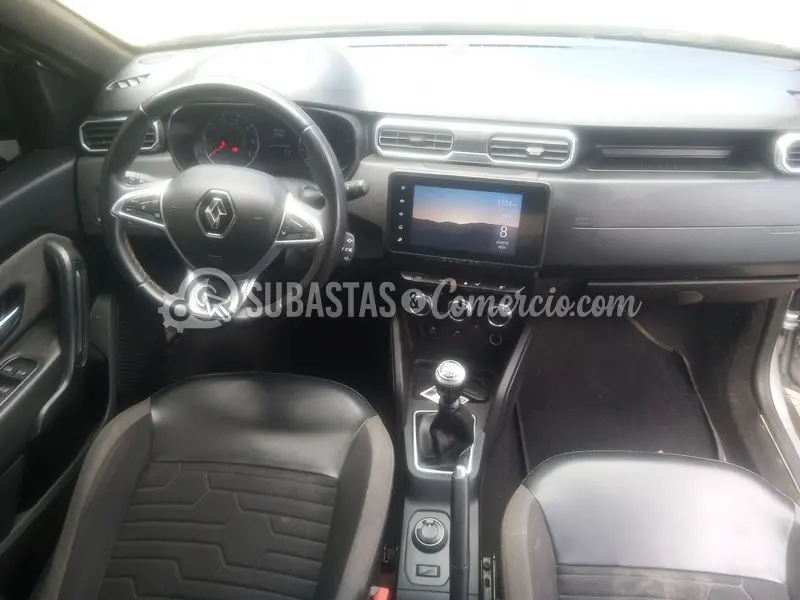 Renault Nueva duster intens 1.3t 4x4 mt - 2023 - 948 - Caldas — imagen 2 de 8