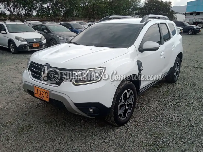 Renault Duster iconic 1.3t cvt - 2023 - 273 - Cali — imagen 7 de 8