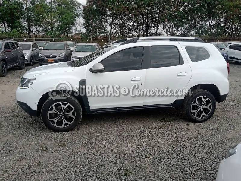 Renault Duster iconic 1.3t cvt - 2023 - 273 - Cali — imagen 8 de 8