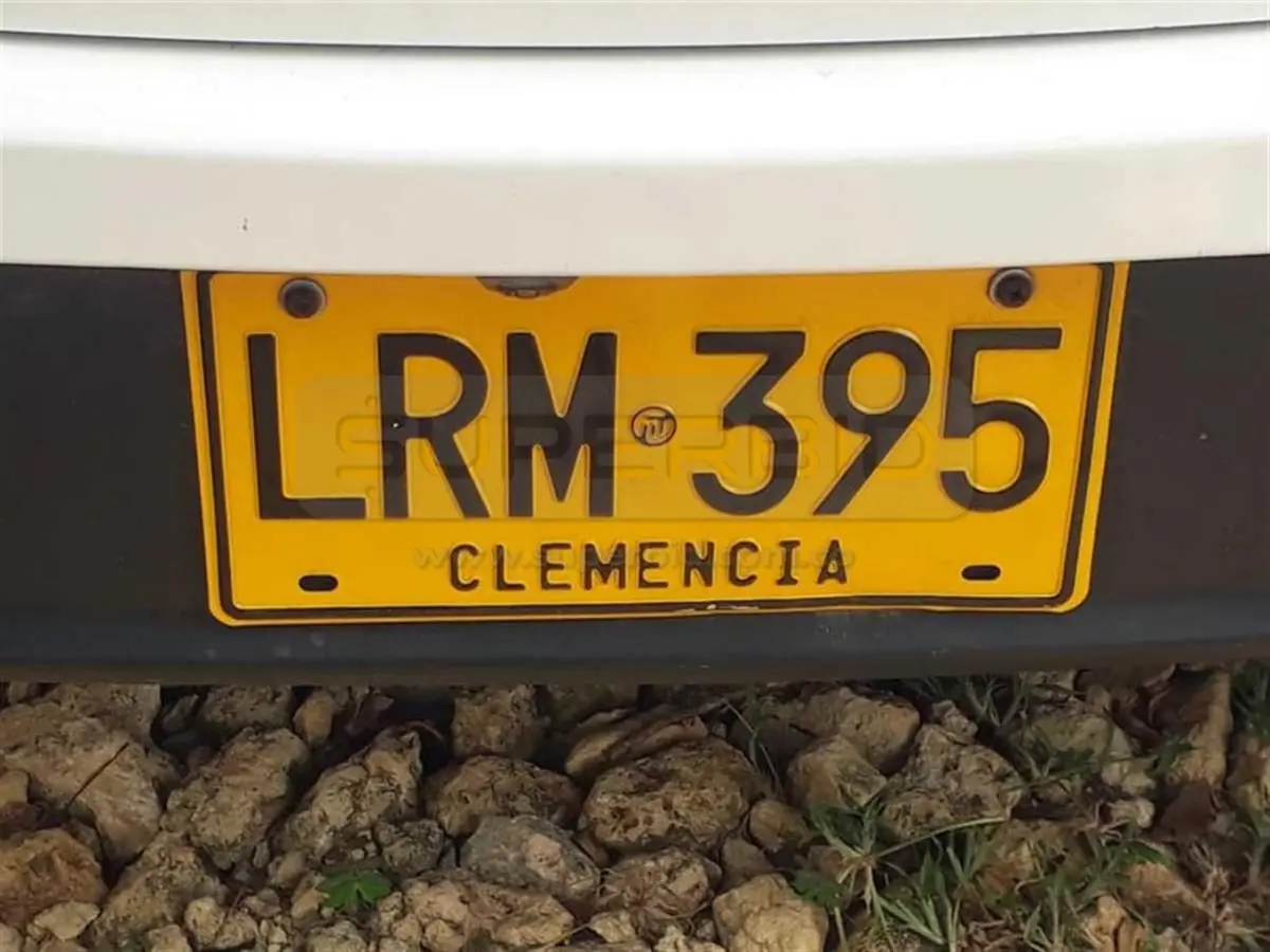 CHEVROLET ONIX LT T 4P 6AB ABS AT 1000 CC MOD. 2023, PLACA: LRM395 Ubic.: TURBANA, BOLIVAR — imagen 8 de 8