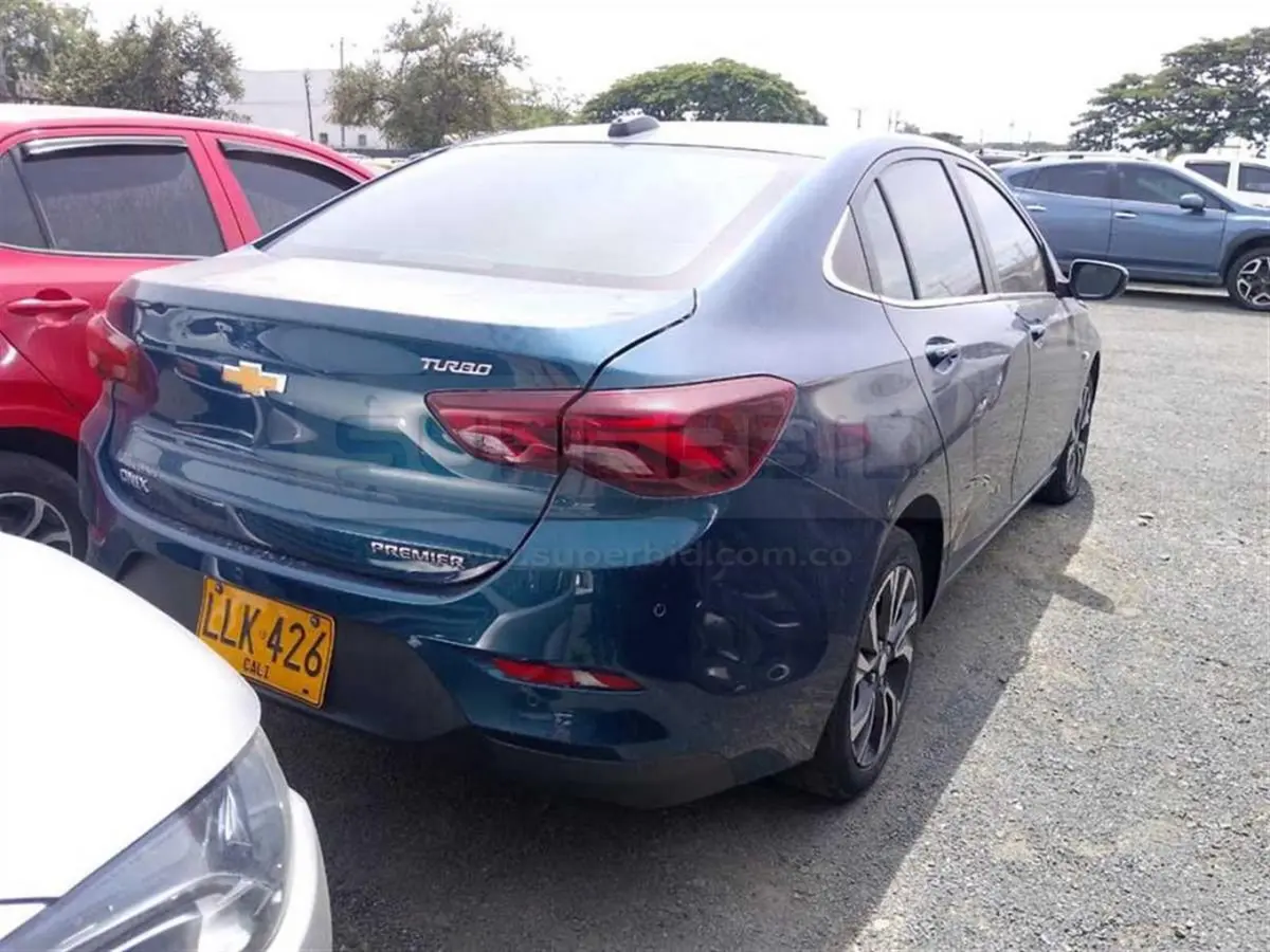 CHEVROLET ONIX PREMIER T 4P 6AB ABS TP 1000 CC MOD. 2023, PLACA: LLK426 Ubic.: YUMBO VALLE, VALLE DEL CAUCA — imagen 3 de 8