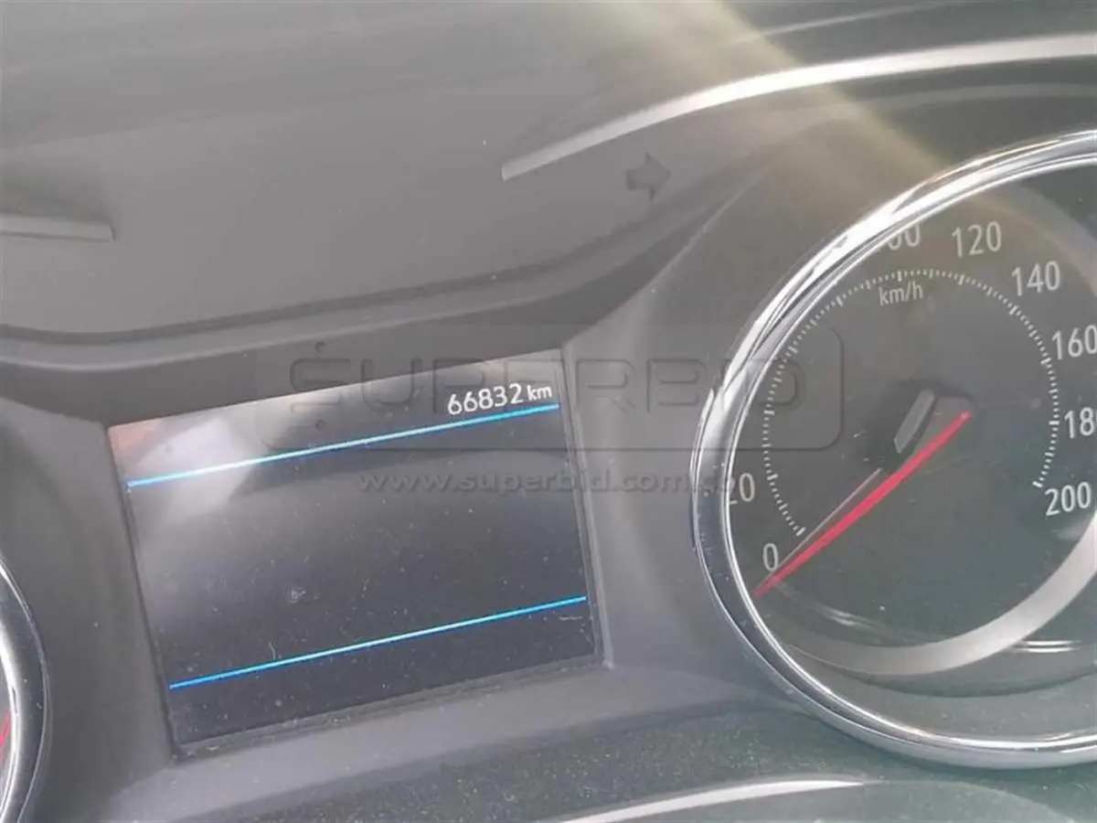 CHEVROLET TRACKER TURBO PREMIER TP 1199 CC MOD. 2022, PLACA: KQQ396 Ubic.: CALI, VALLE DEL CAUCA — imagen 7 de 8