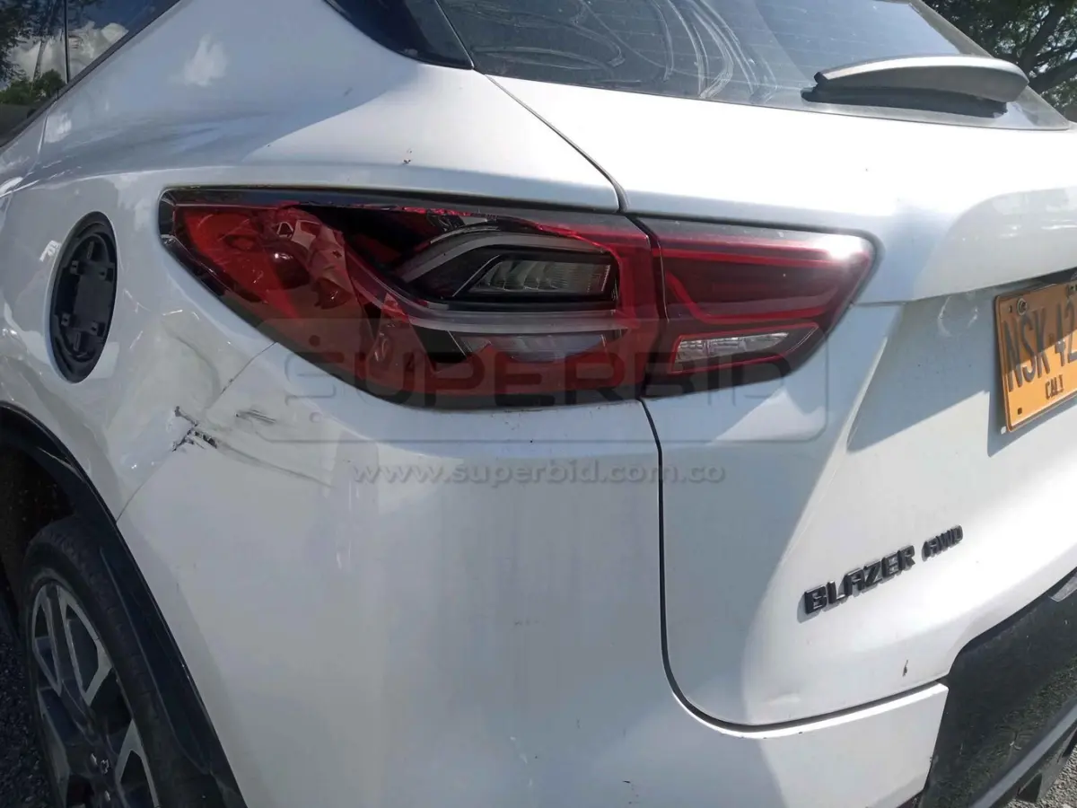 CHEVROLET BLAZER RS TP 3600 CC MOD. 2023, RP#3 PLACA: NSK424 Ubic.: YUMBO VALLE, VALLE DEL CAUCA — imagen 4 de 8
