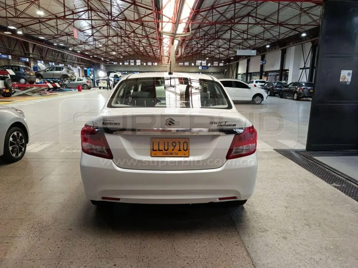 SUZUKI NEW SWIFT DZIRE MT GL 1197 CC MOD. 2023, PLACA: LLU910 Ubic.: MEDELLIN — imagen 7 de 8