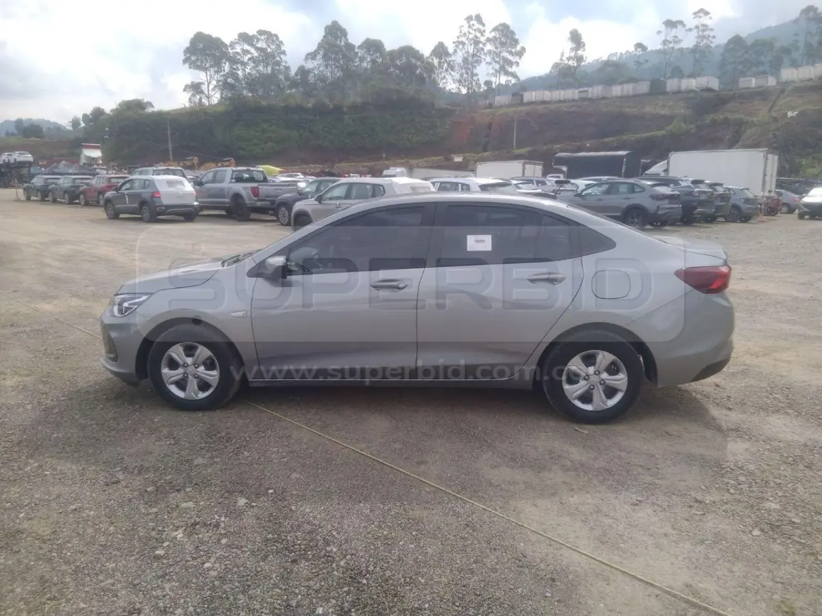 CHEVROLET ONIX NB LT TURBO AT 1000 CC MOD. 2025, PLACA: POU377 Ubic.: CALDAS — imagen 5 de 8